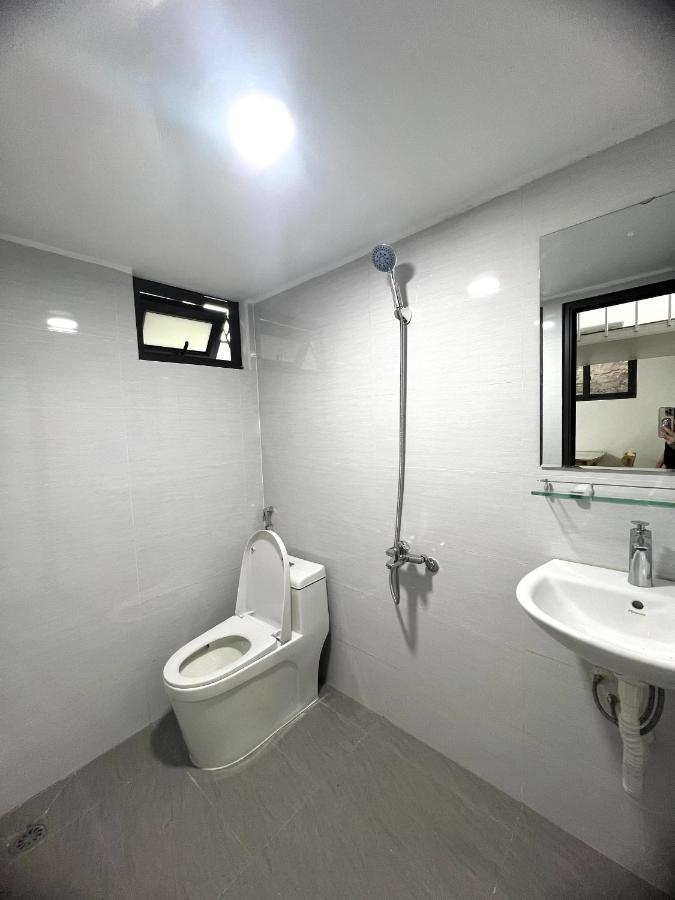 Era Apartment Khuc Thua Du ハノイ市 エクステリア 写真