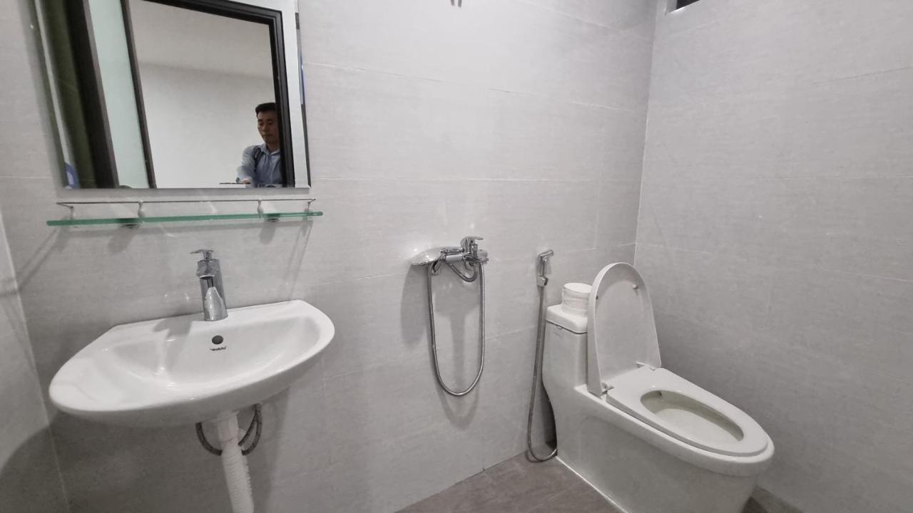 Era Apartment Khuc Thua Du ハノイ市 エクステリア 写真