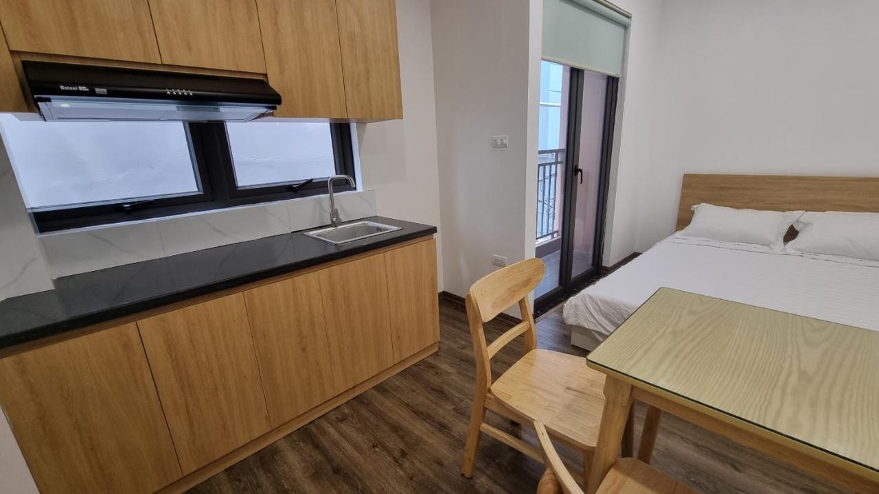 Era Apartment Khuc Thua Du ハノイ市 エクステリア 写真