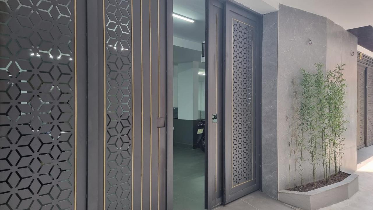 Era Apartment Khuc Thua Du ハノイ市 エクステリア 写真